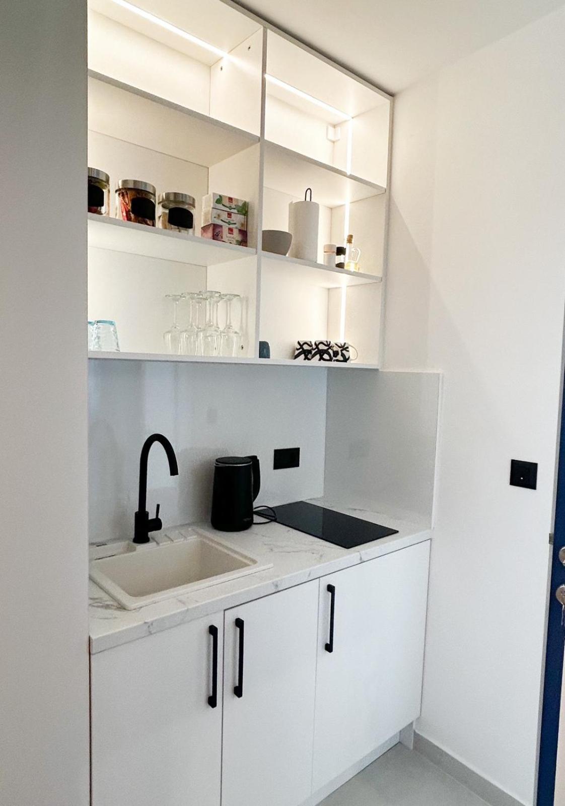 Regent Blue Apartments - Free Private Parking โมสตาร์ ภายนอก รูปภาพ