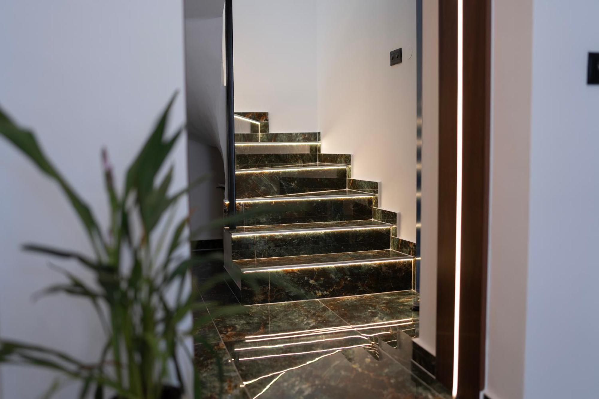 Regent Blue Apartments - Free Private Parking โมสตาร์ ภายนอก รูปภาพ