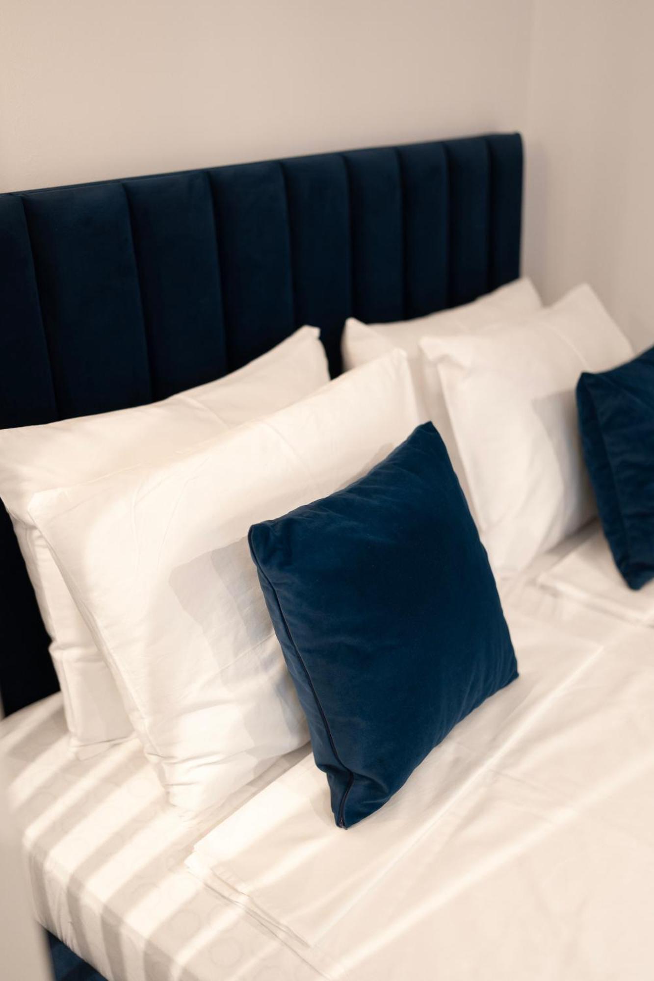Regent Blue Apartments - Free Private Parking โมสตาร์ ภายนอก รูปภาพ