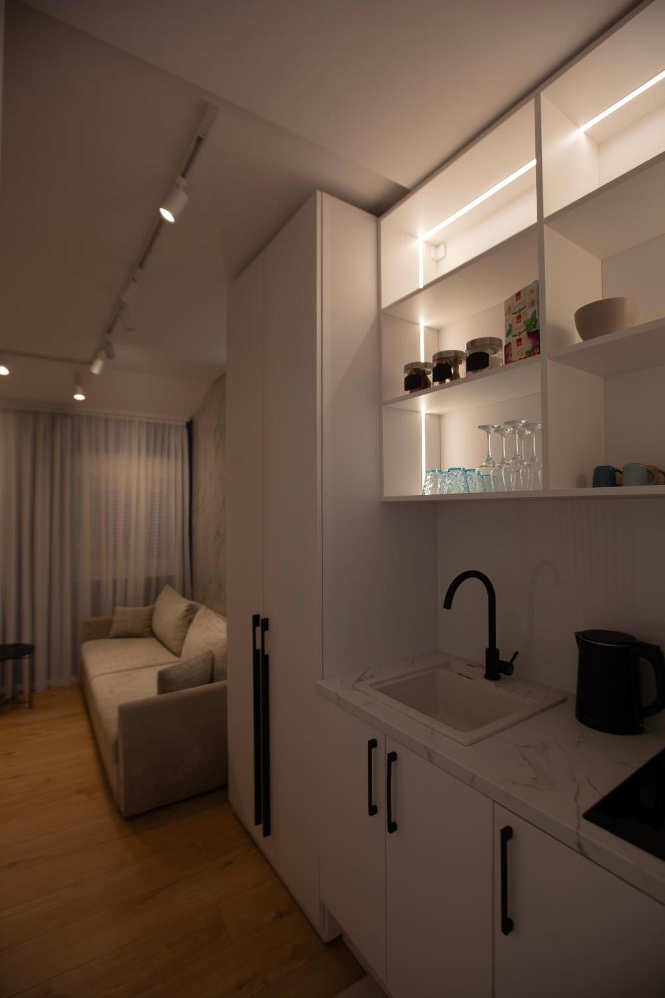 Regent Blue Apartments - Free Private Parking โมสตาร์ ภายนอก รูปภาพ