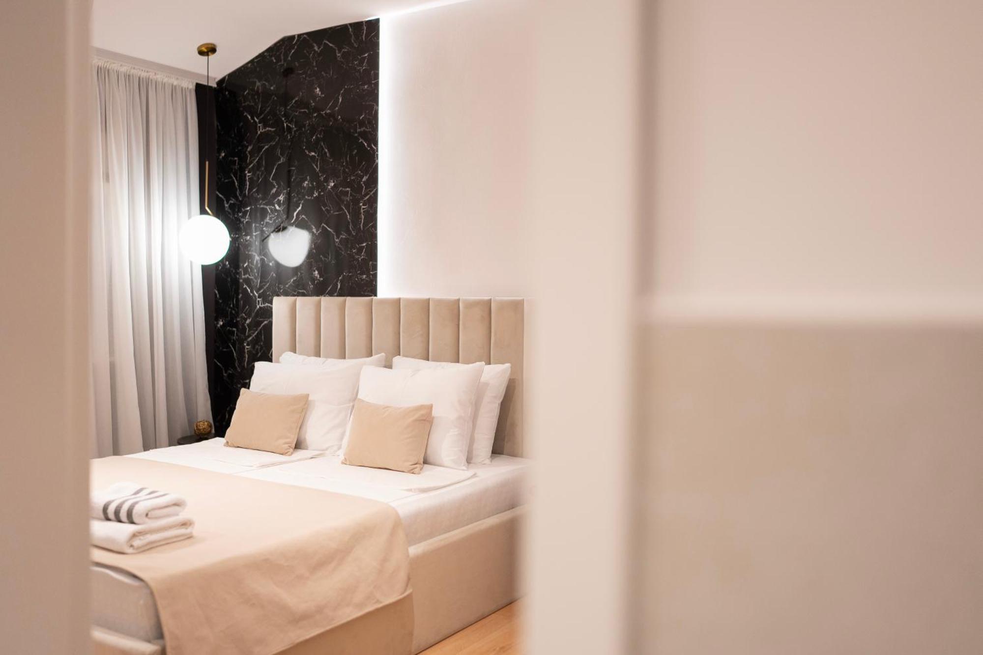 Regent Blue Apartments - Free Private Parking โมสตาร์ ภายนอก รูปภาพ