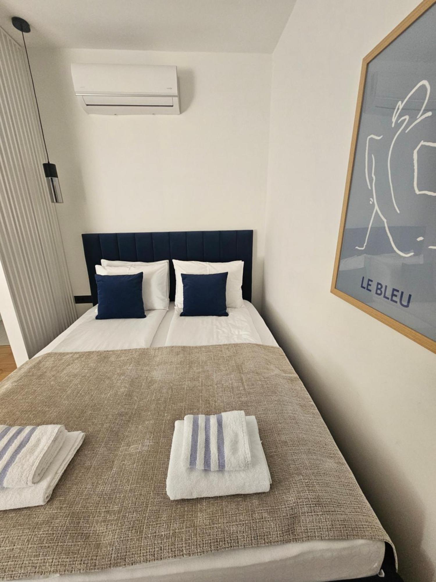 Regent Blue Apartments - Free Private Parking โมสตาร์ ภายนอก รูปภาพ